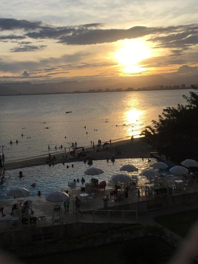 Apartamento Pe Na Areia Frente Para O Mar E Piscina Na Prainha Caraguatatuba Eksteriør bilde