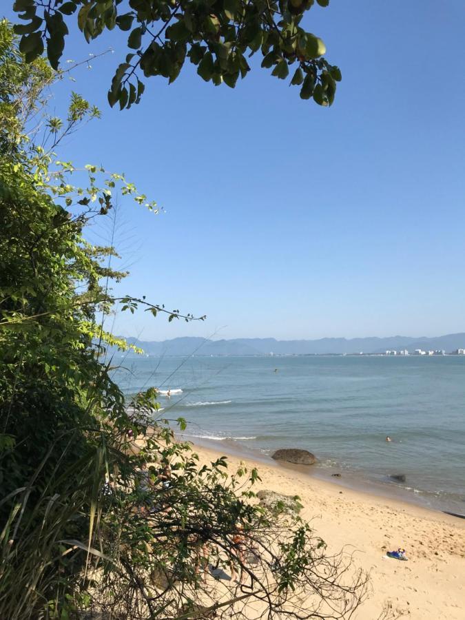 Apartamento Pe Na Areia Frente Para O Mar E Piscina Na Prainha Caraguatatuba Eksteriør bilde