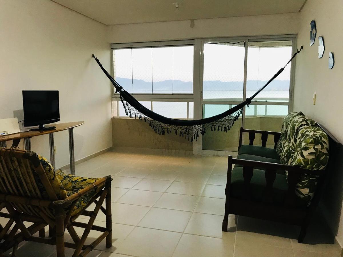 Apartamento Pe Na Areia Frente Para O Mar E Piscina Na Prainha Caraguatatuba Eksteriør bilde