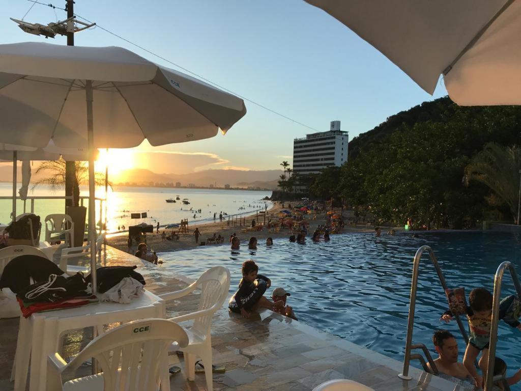Apartamento Pe Na Areia Frente Para O Mar E Piscina Na Prainha Caraguatatuba Eksteriør bilde