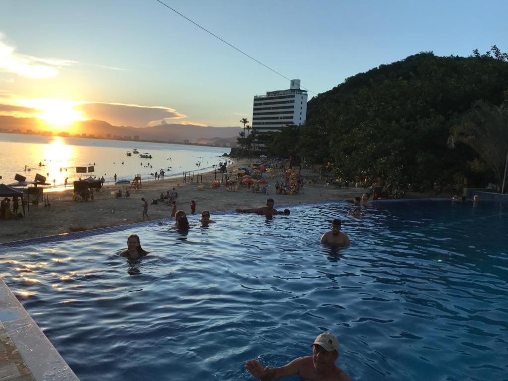 Apartamento Pe Na Areia Frente Para O Mar E Piscina Na Prainha Caraguatatuba Eksteriør bilde
